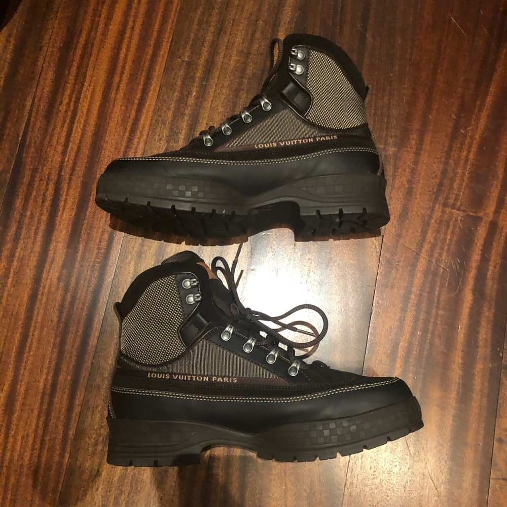 Louis Vuitton Men's Damier Ankle Hiking Boots - Picture 3 of 8